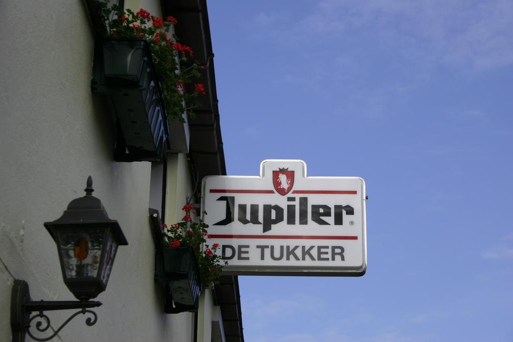 Hotel Hcr De Tukker à Westdorpe Extérieur photo