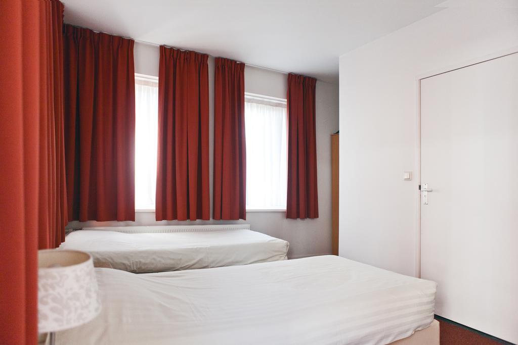 Hotel Hcr De Tukker à Westdorpe Extérieur photo